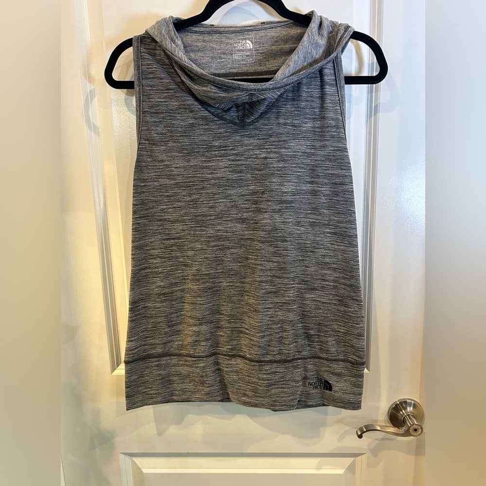 THE NORTH FACE MOTIVATION SLEEVELESS GREY‎ HOODIE WOMEN'S Small